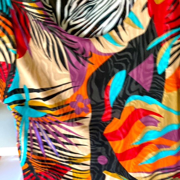 2 for 1 reversible dress by Serengeti - Picture 10 of 10